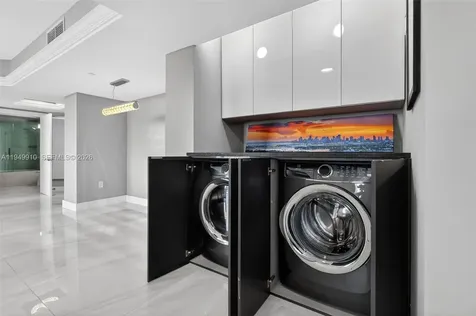 1330 West Avenue Miami Beach FL 33139