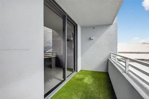 1330 West Avenue Miami Beach FL 33139