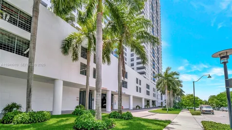 1330 West Avenue Miami Beach FL 33139