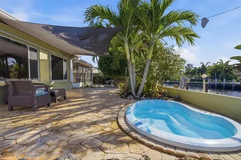 2213 NE 16th Avenue Wilton Manors FL 33305