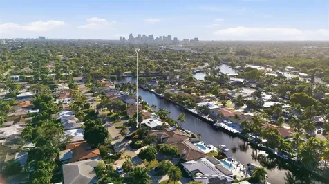 2213 NE 16th Avenue Wilton Manors FL 33305