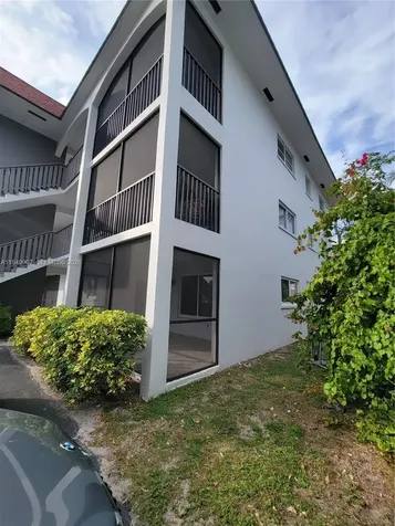 651 Pine Drive Pompano Beach FL 33060