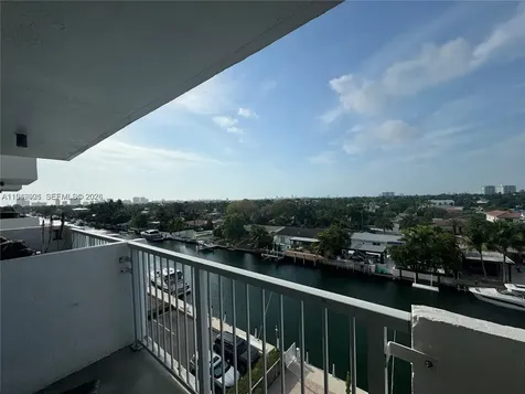 2000 NE 135th Street North Miami FL 33181