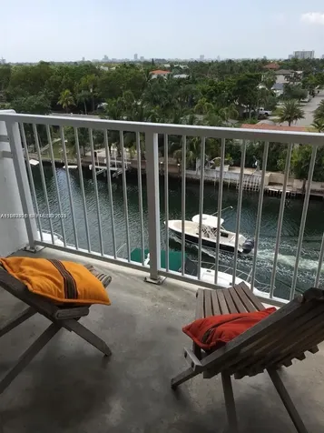 2000 NE 135th Street North Miami FL 33181
