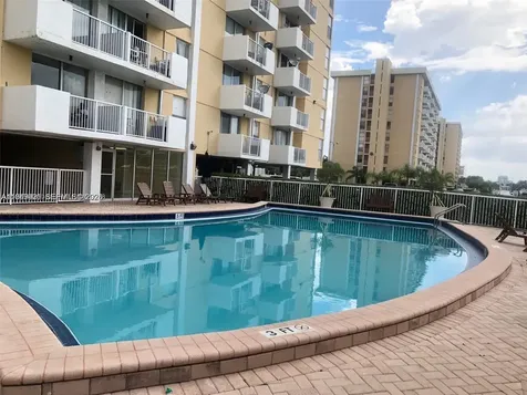 2000 NE 135th Street North Miami FL 33181