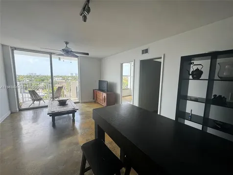 2000 NE 135th Street North Miami FL 33181