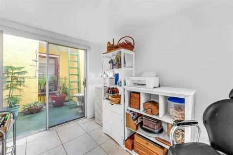 1304 Redstart Court Homestead FL 33035