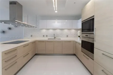 17111 Biscayne Boulevard North Miami Beach FL 33160