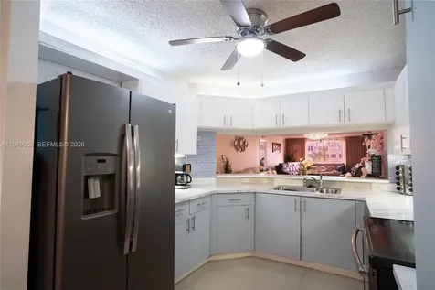 10133 NW 24th Place Sunrise FL 33322