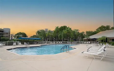 10133 NW 24th Place Sunrise FL 33322