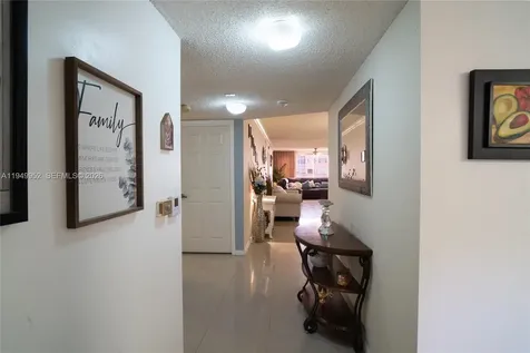 10133 NW 24th Place Sunrise FL 33322