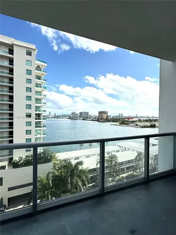 7928 East Drive North Bay Village FL 33141