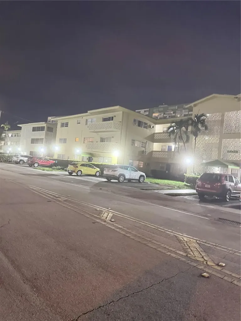 11930 NE 19th Drive North Miami FL 33181