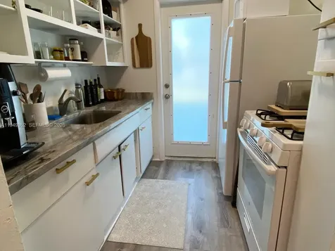 Miami Beach FL 33139
