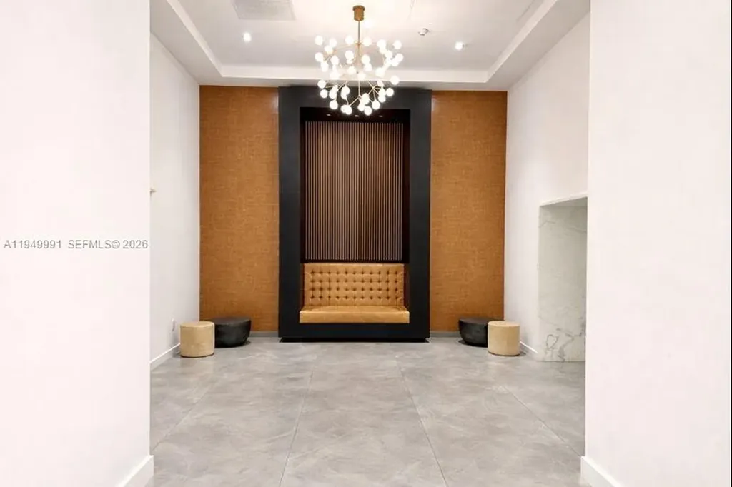 350 S Miami Avenue Miami FL 33130