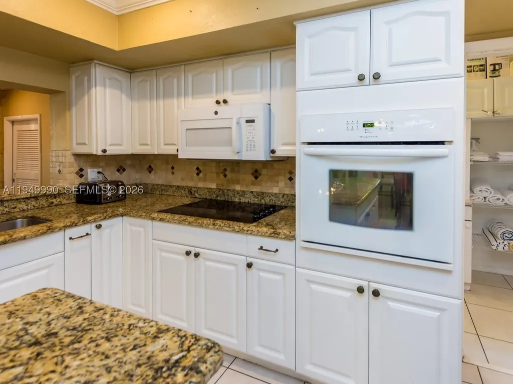 5524 Garfield Street Hollywood FL 33021
