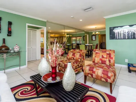 5524 Garfield Street Hollywood FL 33021