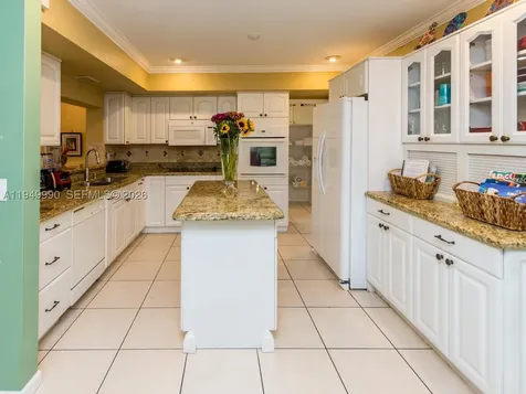 5524 Garfield Street Hollywood FL 33021