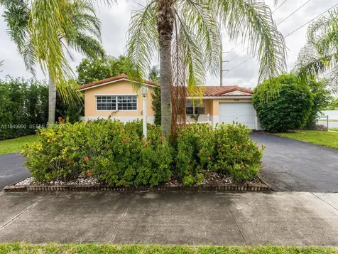 5524 Garfield Street Hollywood FL 33021