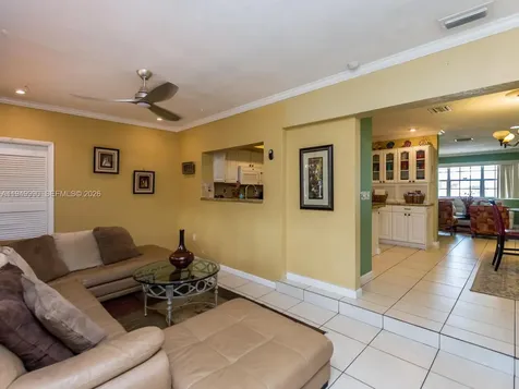 5524 Garfield Street Hollywood FL 33021
