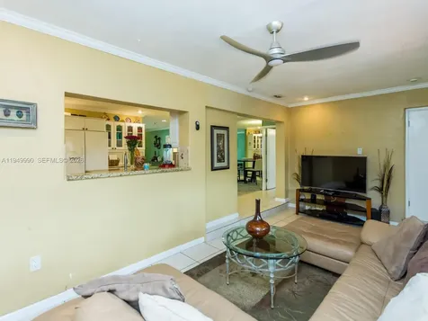 5524 Garfield Street Hollywood FL 33021