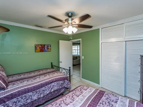 5524 Garfield Street Hollywood FL 33021