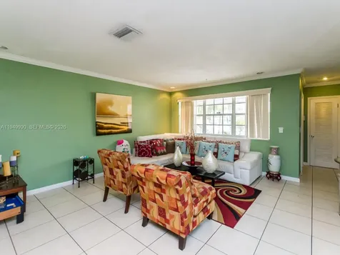5524 Garfield Street Hollywood FL 33021