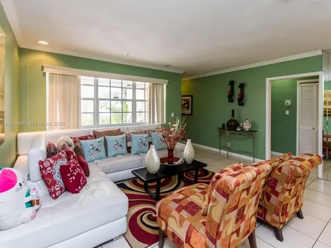 5524 Garfield Street Hollywood FL 33021