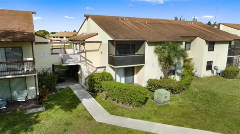 475 NW 210th Street Miami Gardens FL 33169