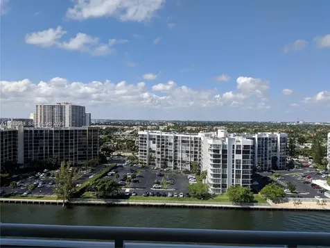 3000 S Ocean Drive Hollywood FL 33019