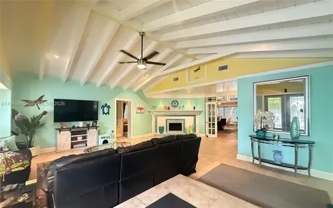 19280 SW 304th Street Homestead FL 33030