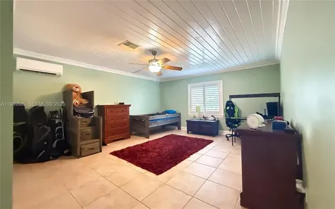 19280 SW 304th Street Homestead FL 33030