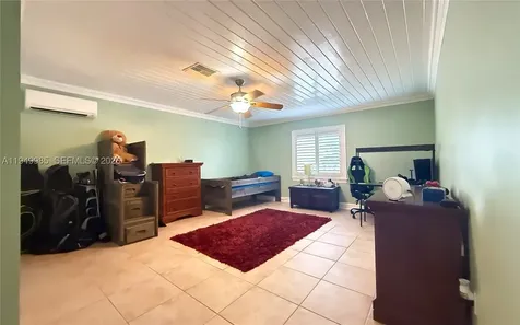 19280 SW 304th Street Homestead FL 33030