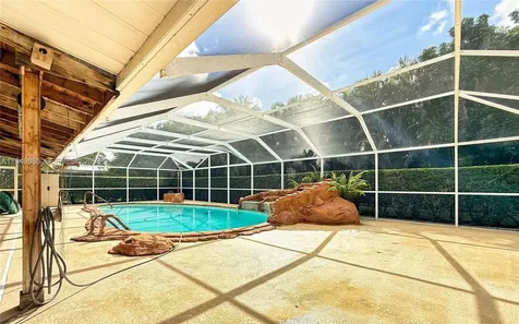 19280 SW 304th Street Homestead FL 33030
