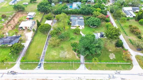 19280 SW 304th Street Homestead FL 33030