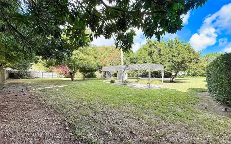 19280 SW 304th Street Homestead FL 33030