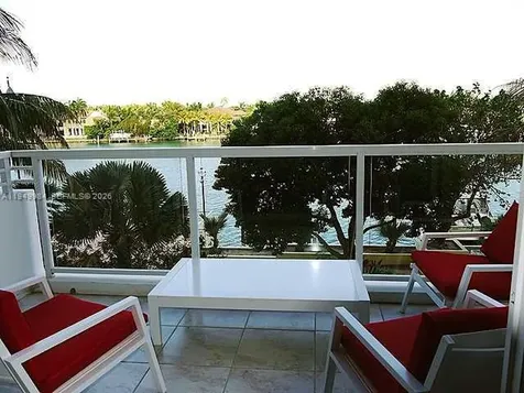 5600 Collins Avenue Miami Beach FL 33140