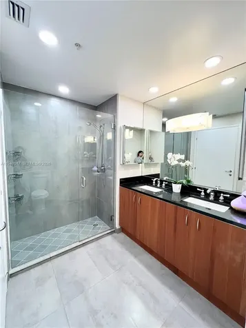 300 S Biscayne Boulevard Miami FL 33131