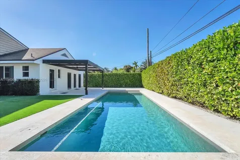 6735 SW 51st Street Miami FL 33155