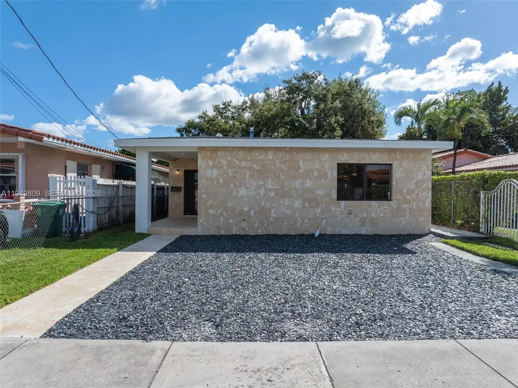 2625 SW 32nd Court Miami FL 33133