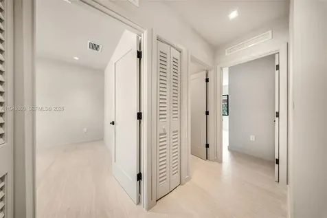 2625 SW 32nd Court Miami FL 33133