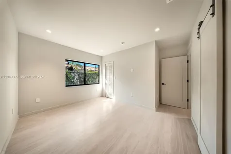 2625 SW 32nd Court Miami FL 33133