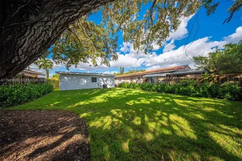 2625 SW 32nd Court Miami FL 33133