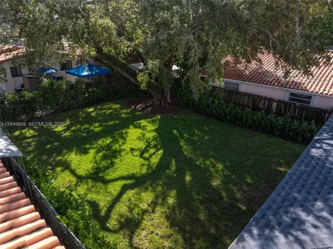 2625 SW 32nd Court Miami FL 33133