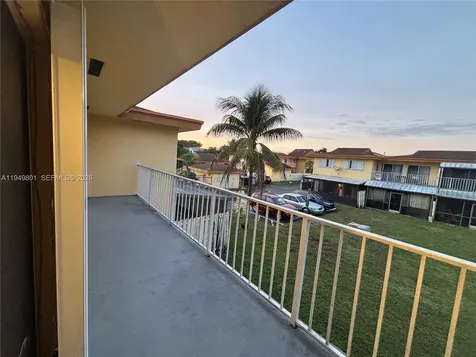 8384 SW 154th Avenue Miami FL 33193