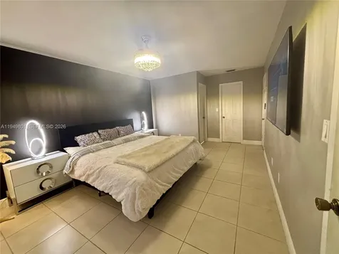 8384 SW 154th Avenue Miami FL 33193