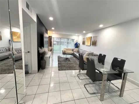 8384 SW 154th Avenue Miami FL 33193