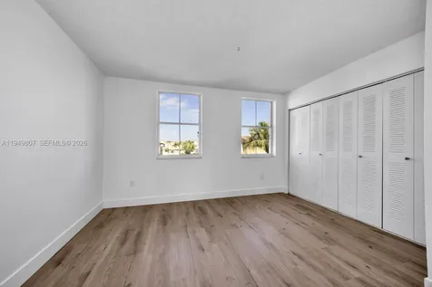 390 NW 86th Court Miami FL 33126