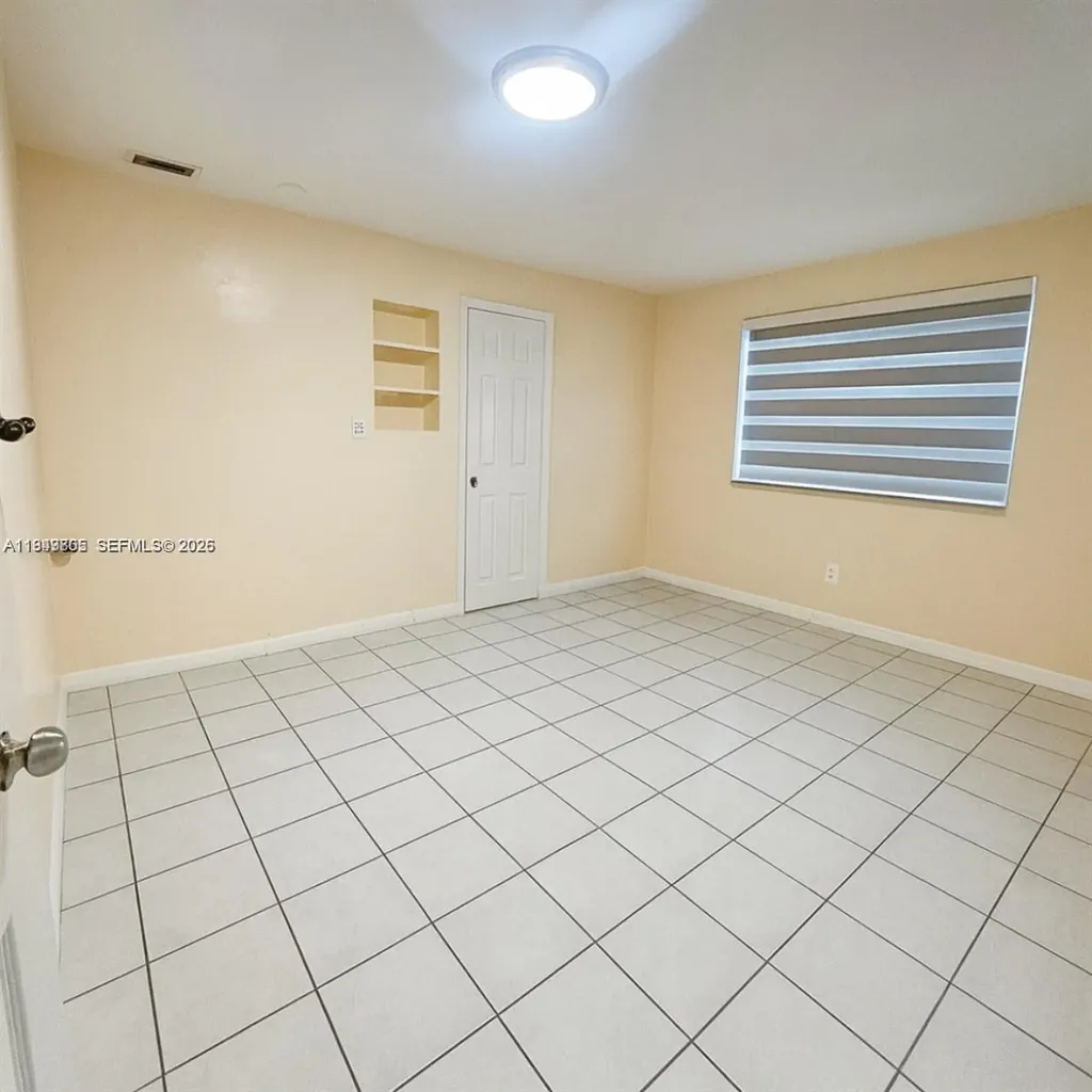 6120 Hayes Street Hollywood FL 33024