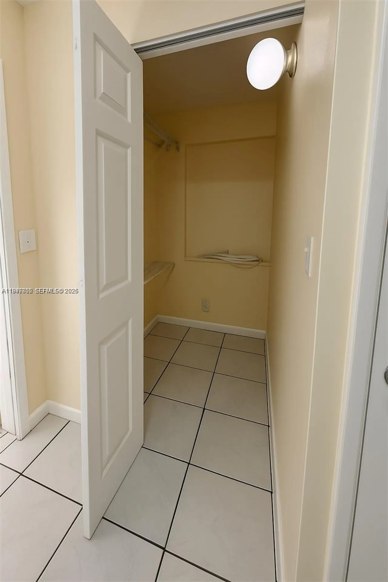 6120 Hayes Street Hollywood FL 33024